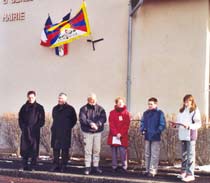 Lecture d'un po&egrave;me pour le Tibet